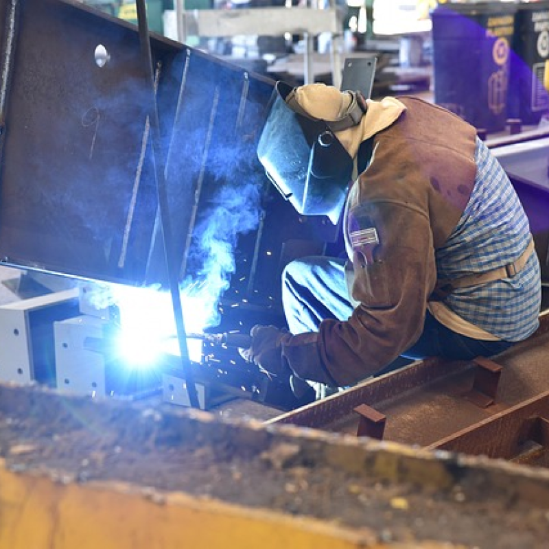 Labor job heavy iron